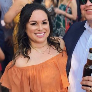 Meet your Posher, Julie